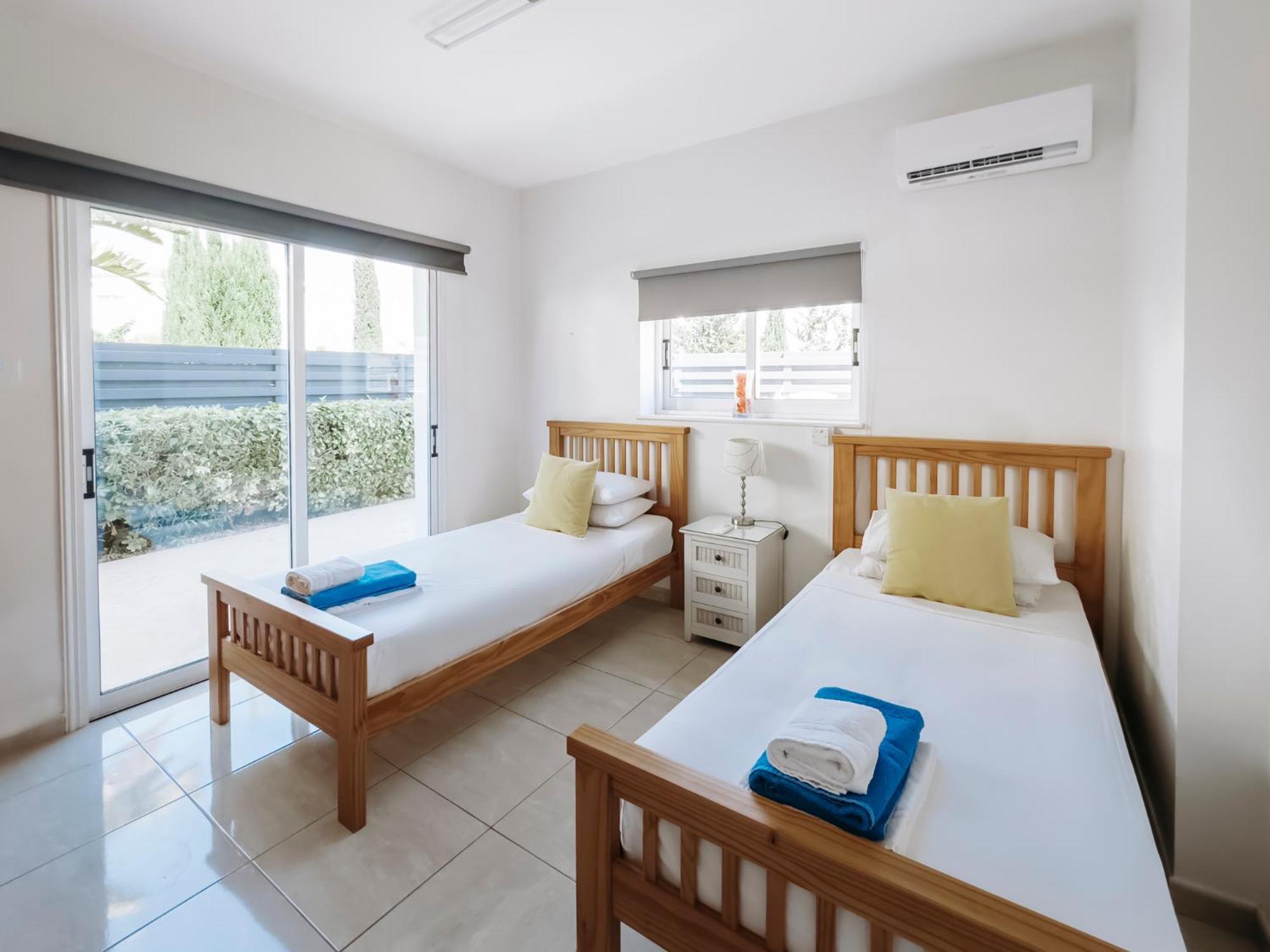 איה נאפה Sunset Villa Private Complex Heated Pool מראה חיצוני תמונה