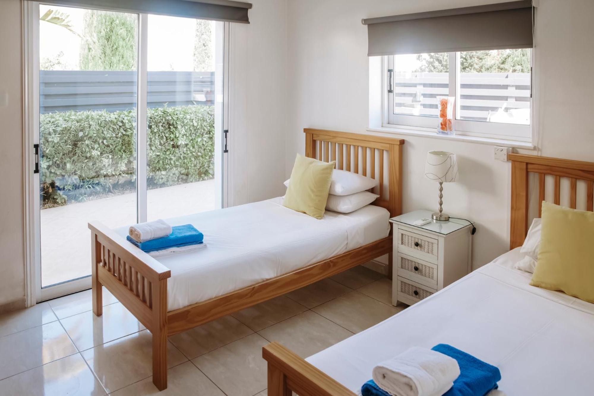 איה נאפה Sunset Villa Private Complex Heated Pool מראה חיצוני תמונה