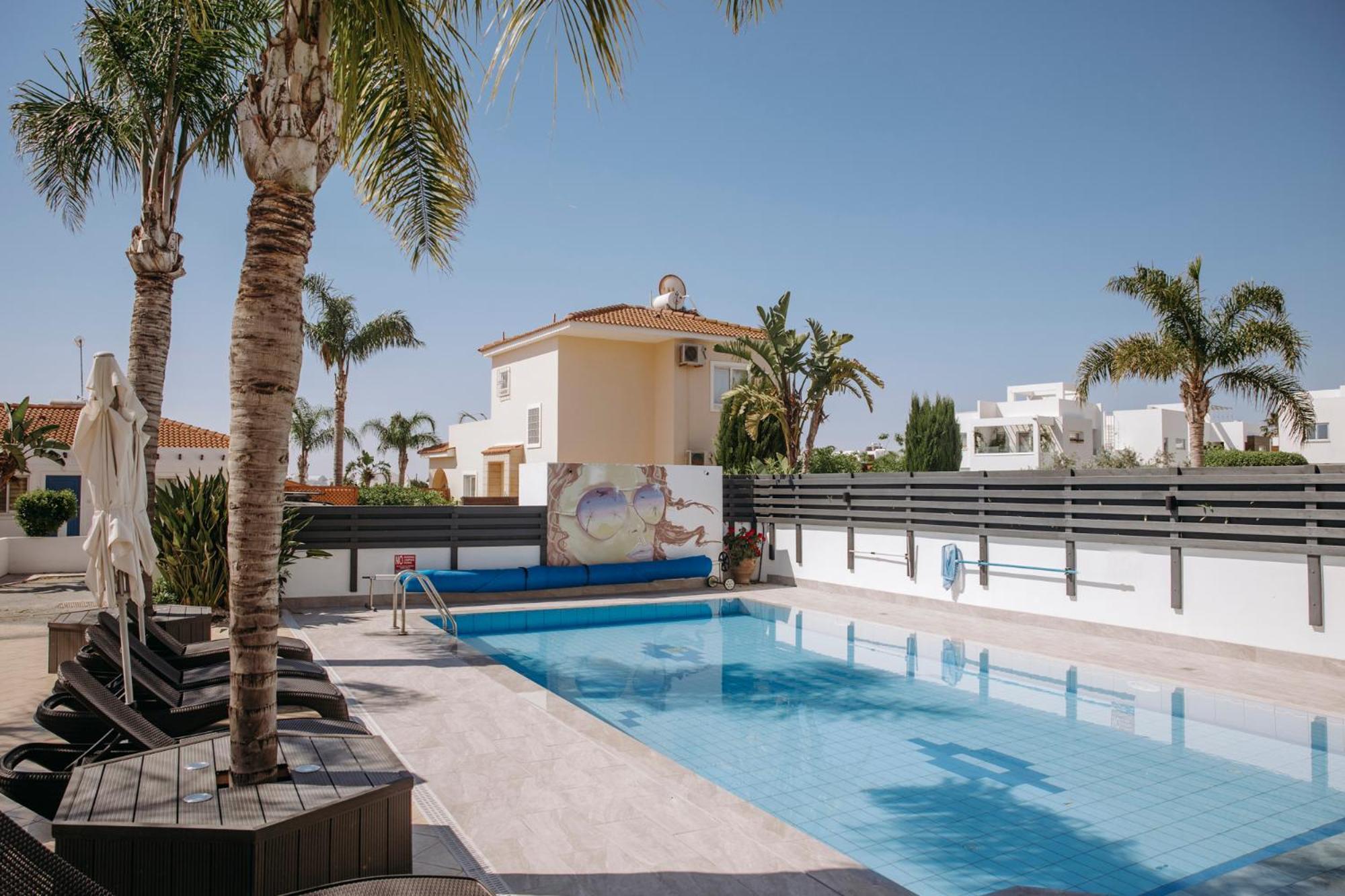איה נאפה Sunset Villa Private Complex Heated Pool מראה חיצוני תמונה